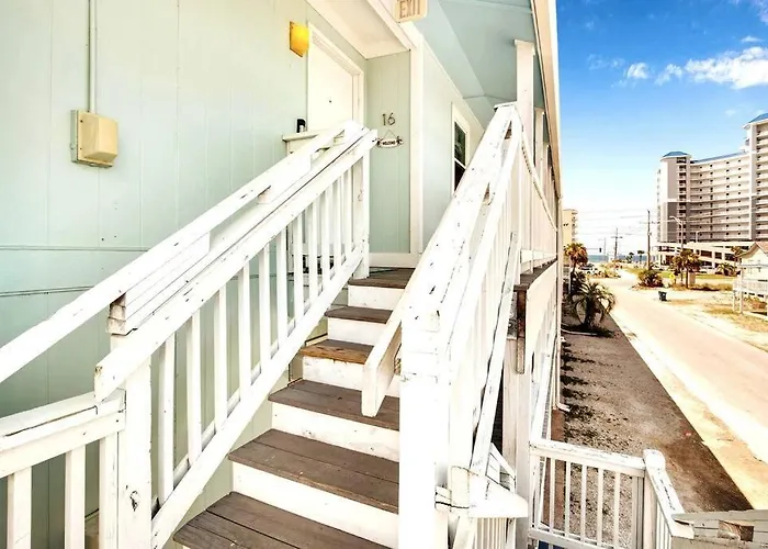 Condo With Beach Access 10 Min Walk To Hangout